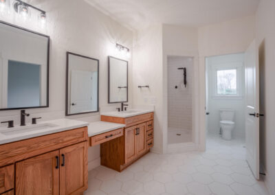 Custom Home Builder Near Me Lebanon - Bathroom