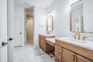Luxury-Custom-Homes-in-Lebanon-Legendary-Way---bathroom